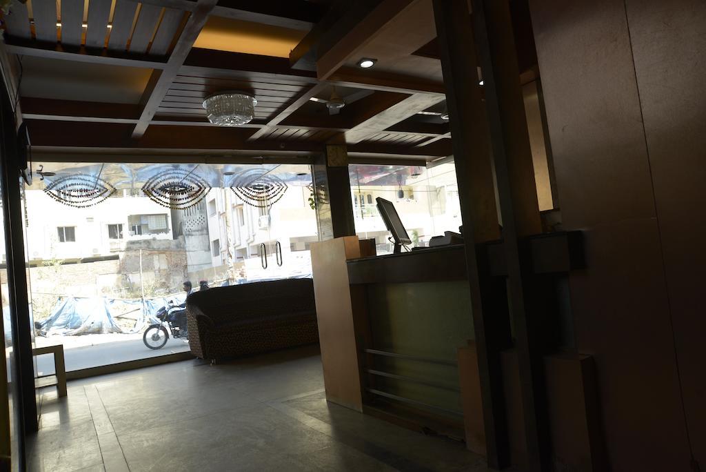 Hotel Sri Sai Krupa Χιντεραμπάντ Εξωτερικό φωτογραφία